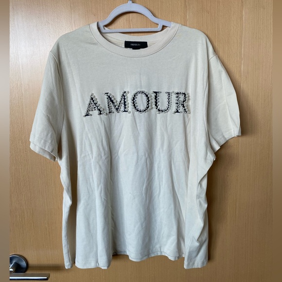 Forever 21 AMOUR Pearl Rhinestone Shirt Love Tee 3x Plus NWT Valentine’s Day - Picture 2 of 3